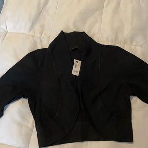 New- 3/4 sleeve shrug, black